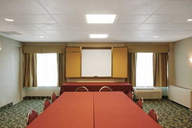 فندق Surestay Plus  By Best Western Syracuse Airport