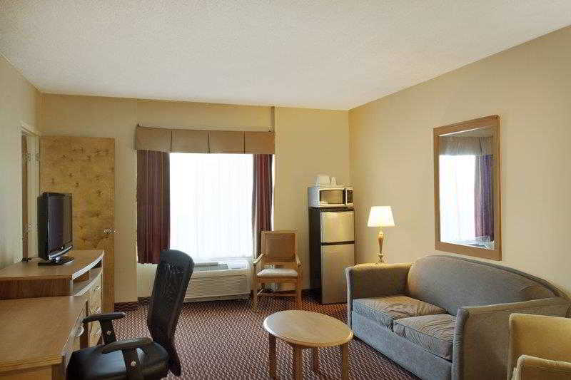 فندق Surestay Plus  By Best Western Syracuse Airport