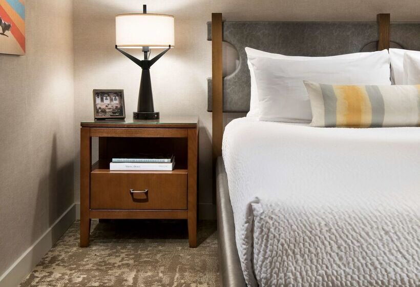 هتل Tempe Mission Palms, A Destination By Hyatt