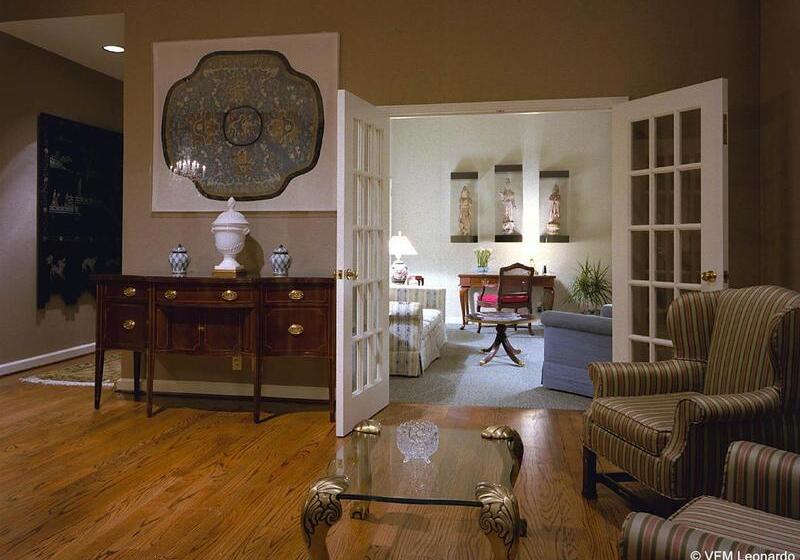 هتل The Adolphus, Autograph Collection