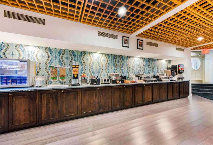 The Blu Hotel Blue Ash Cincinnati, Ascend Hotel Collection