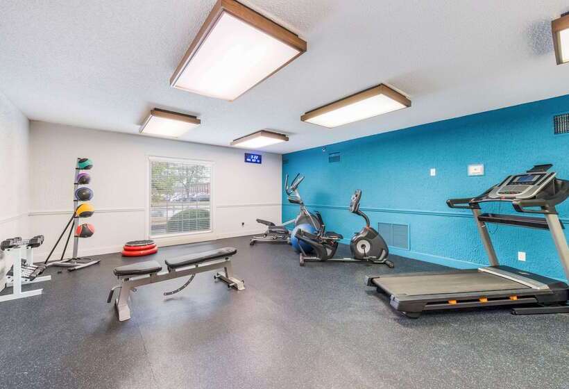 The Blu Hotel Blue Ash Cincinnati, Ascend Hotel Collection