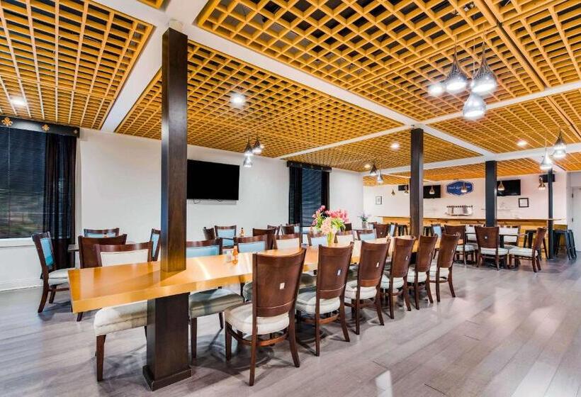 The Blu Hotel Blue Ash Cincinnati, Ascend Hotel Collection