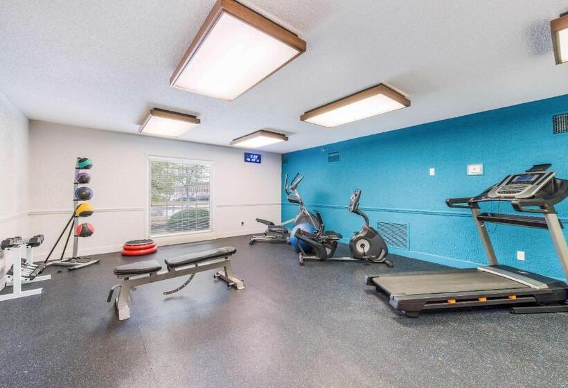 The Blu Hotel Blue Ash Cincinnati, Ascend Hotel Collection