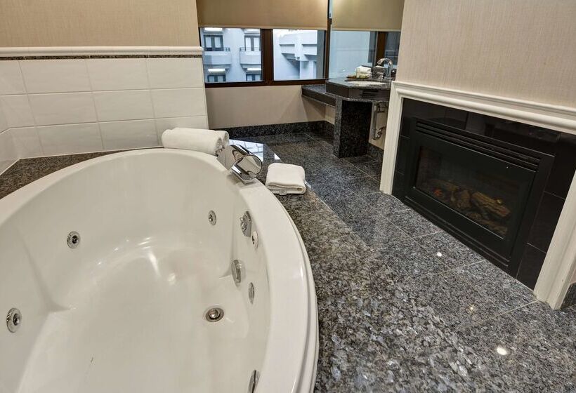 The Cincinnatian Hotel Curio Collection By Hilton