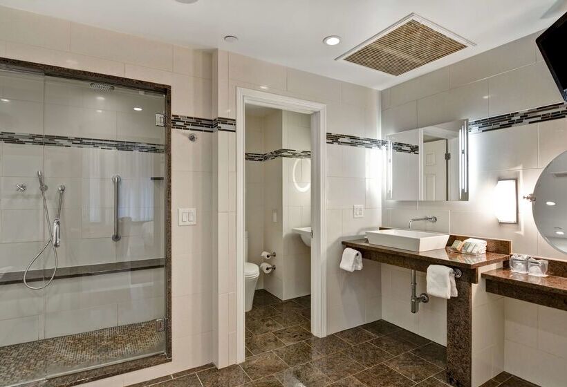 The Cincinnatian Hotel Curio Collection By Hilton