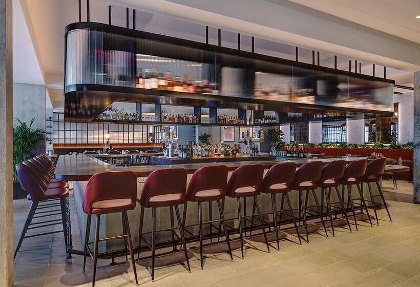 酒店 The Colonnade