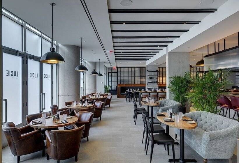 酒店 The Colonnade