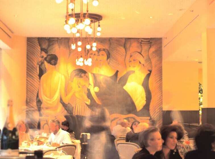 酒店 The Colonnade