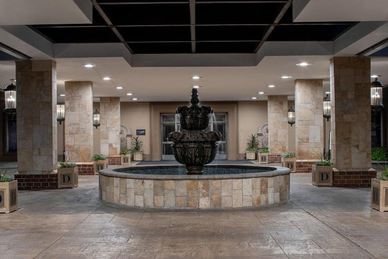 هتل The Drake Oak Brook, Autograph Collection