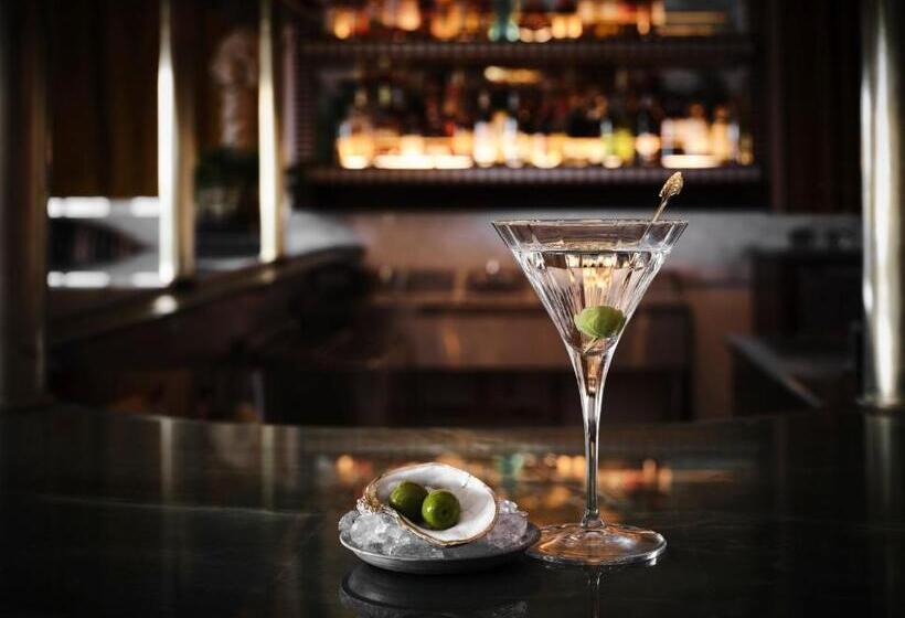 Отель The Georgian