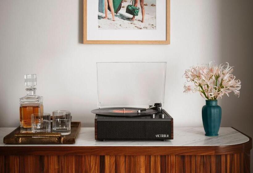 Отель The Georgian