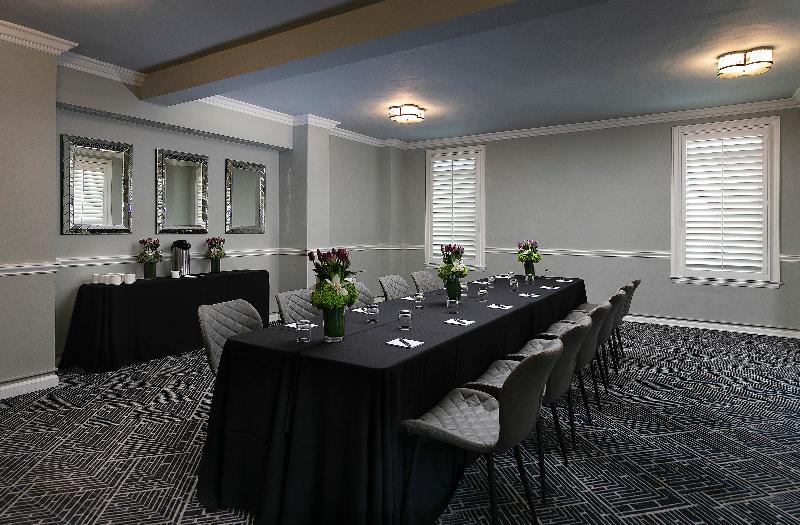 Отель The Georgian