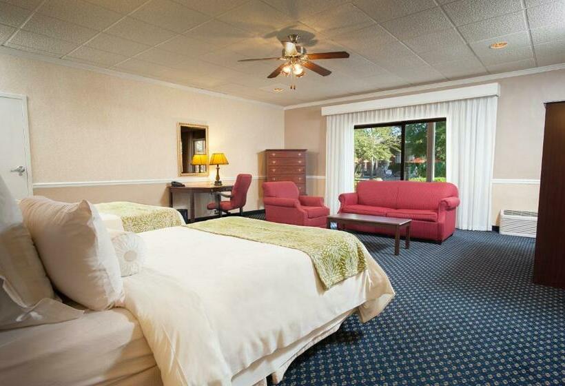 فندق The Inn at Stone Mountain Park