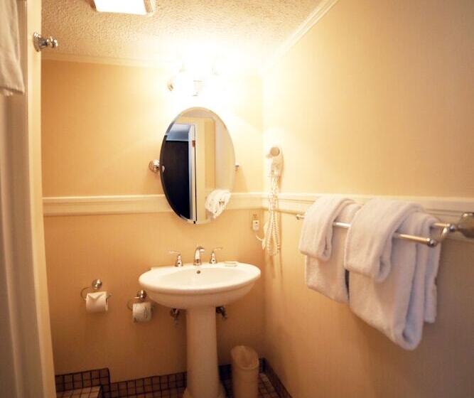 فندق The Kennebunk Inn