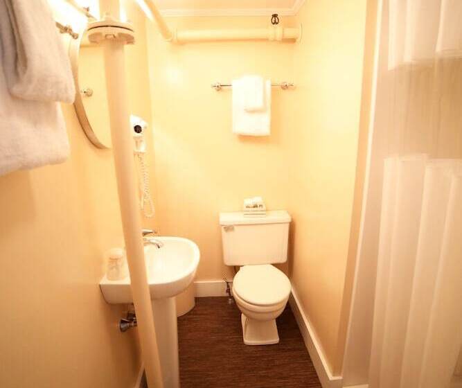 فندق The Kennebunk Inn