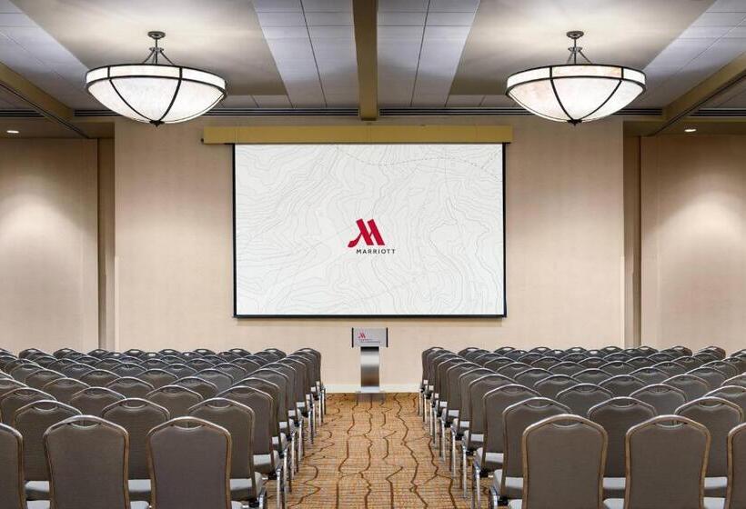 בית מלון כפרי The Lincoln Marriott Cornhusker