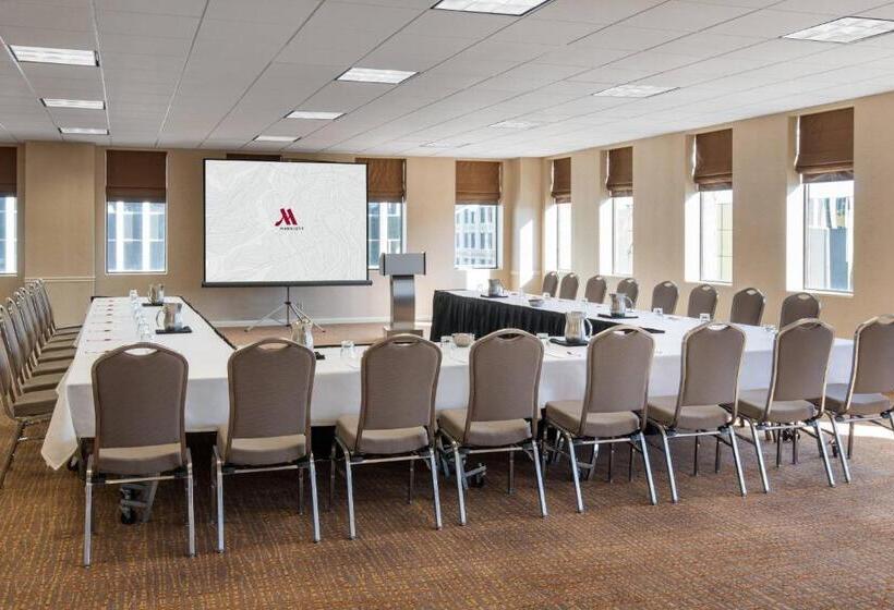 בית מלון כפרי The Lincoln Marriott Cornhusker