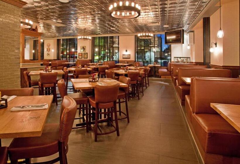 בית מלון כפרי The Lincoln Marriott Cornhusker