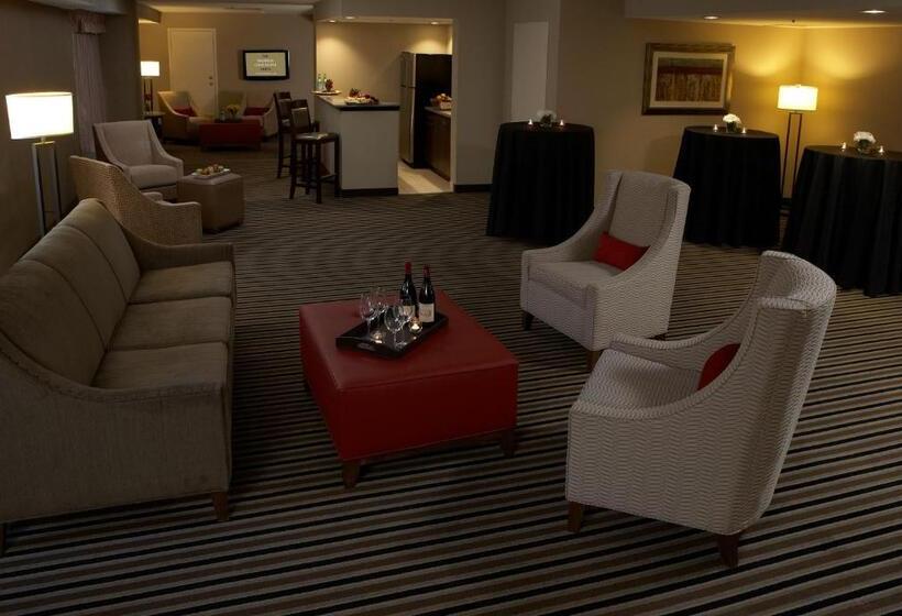 בית מלון כפרי The Madison Concourse