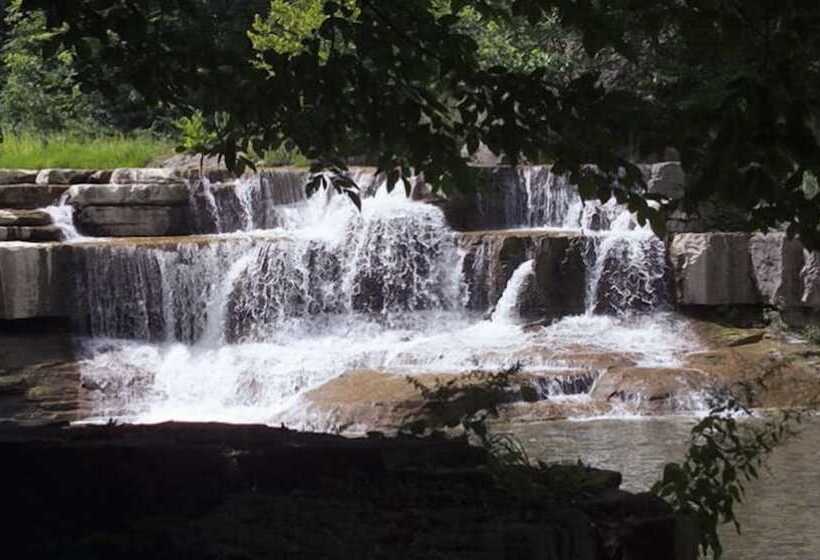 The Statler Hotel At Cornell University