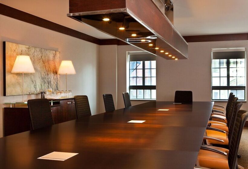 فندق The Westin Portland Harborview