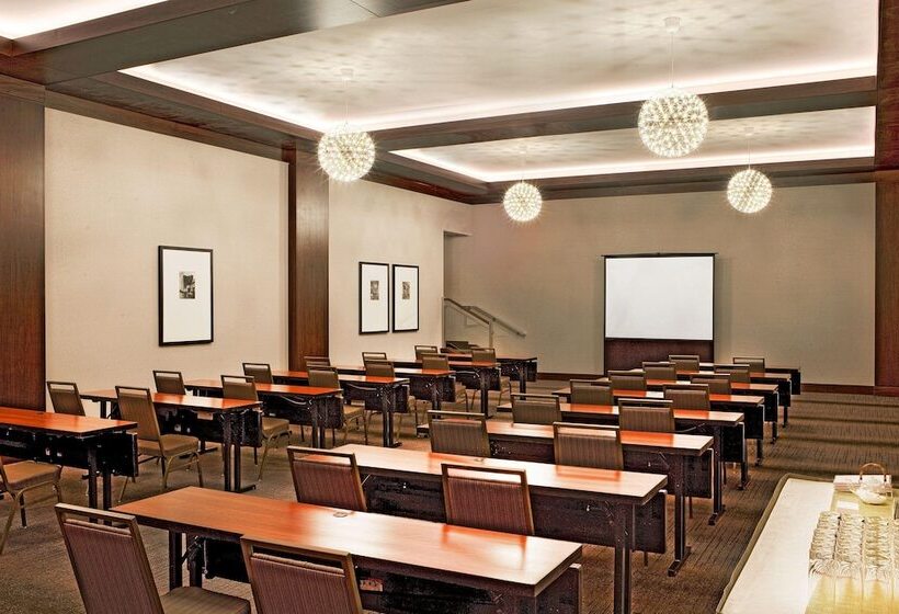 فندق The Westin Portland Harborview