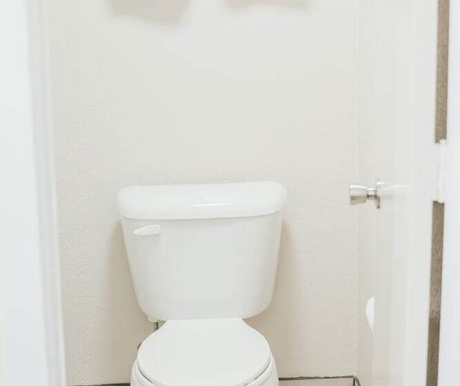 فندق Victorian Inn & Suites