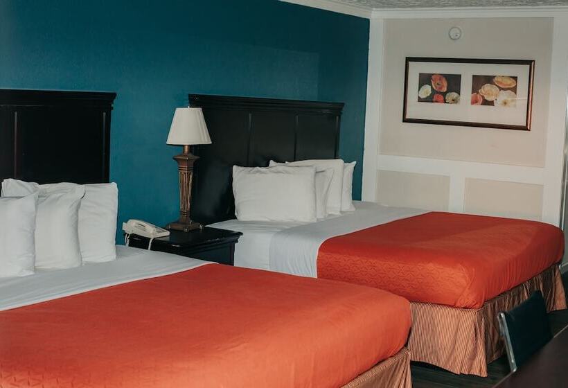 فندق Victorian Inn & Suites