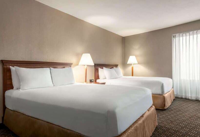 هتل Wyndham Springfield City Centre