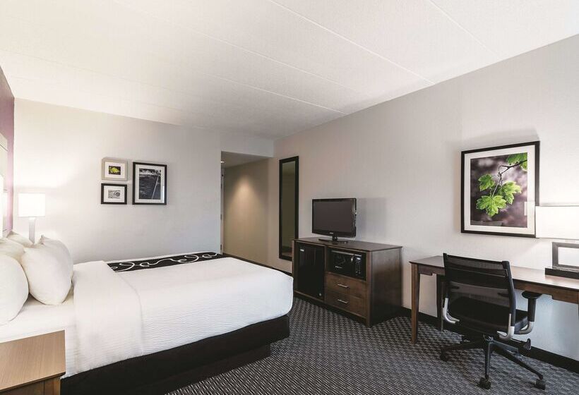 La Quinta By Wyndham Salem Nh