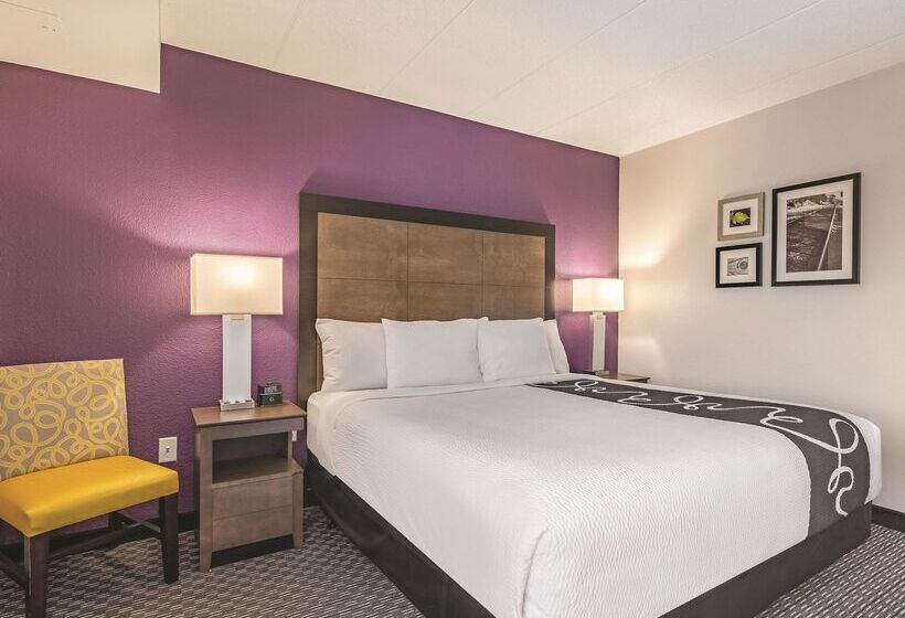 La Quinta By Wyndham Salem Nh