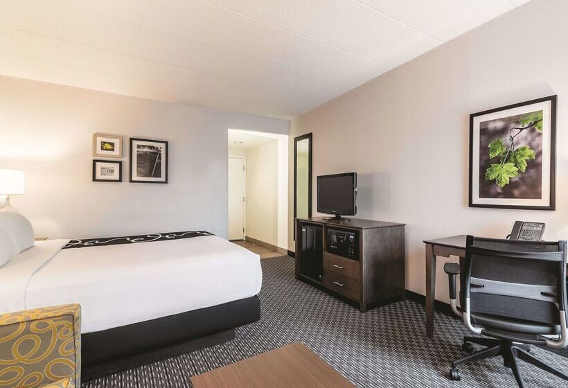 La Quinta By Wyndham Salem Nh