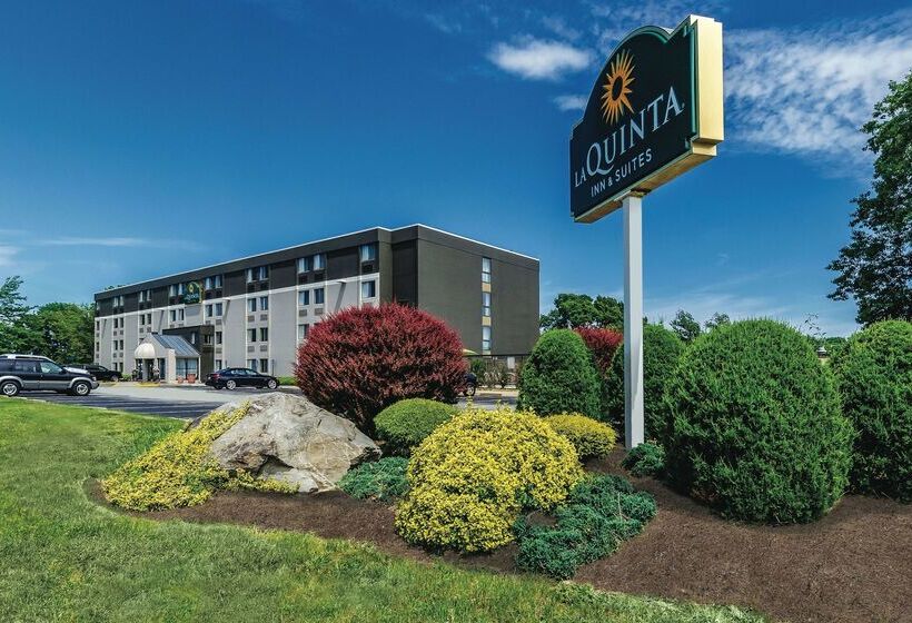 La Quinta By Wyndham Warwick Providence Airport