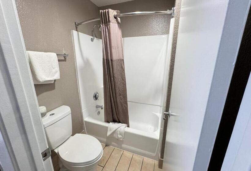 Motel 6 Ontario Airport