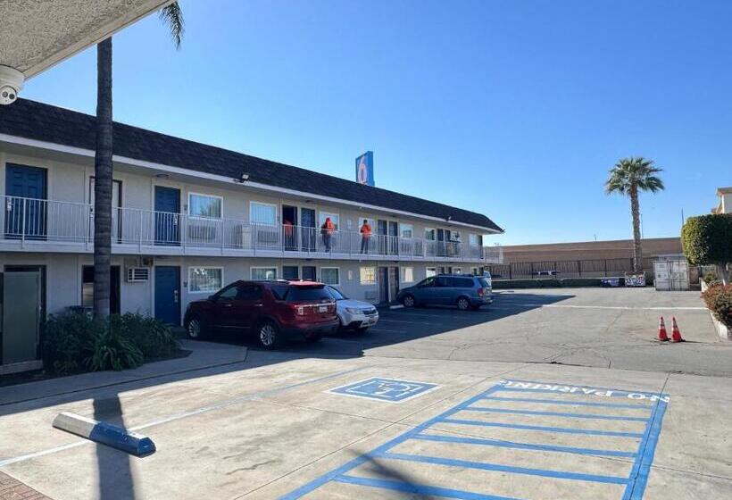 Motel 6 Ontario Airport