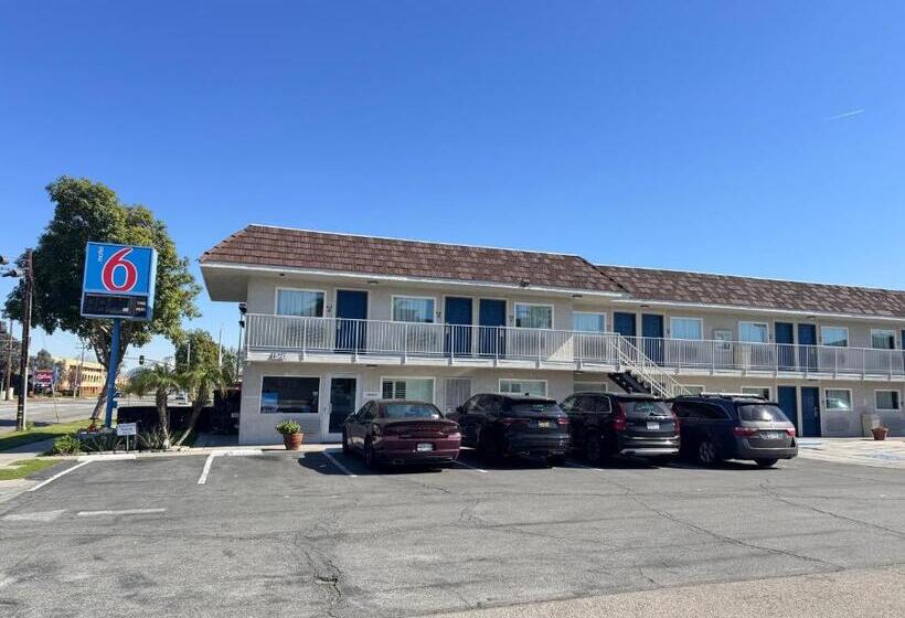Motel 6 Ontario Airport