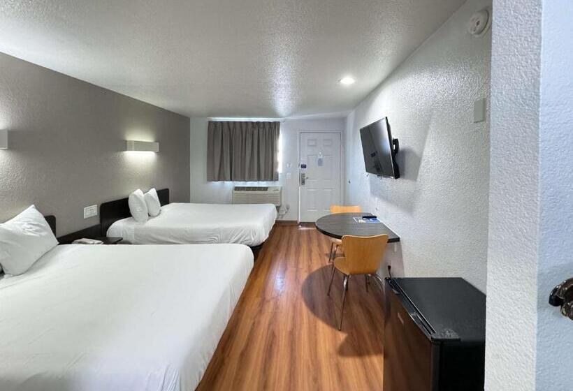 Motel 6 Ontario Airport