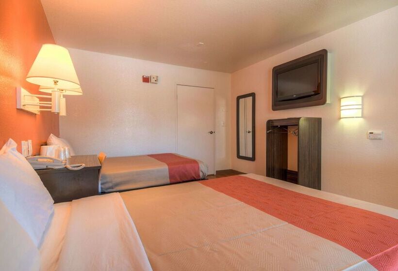 Motel 6 Chula Vista, Ca   San Diego