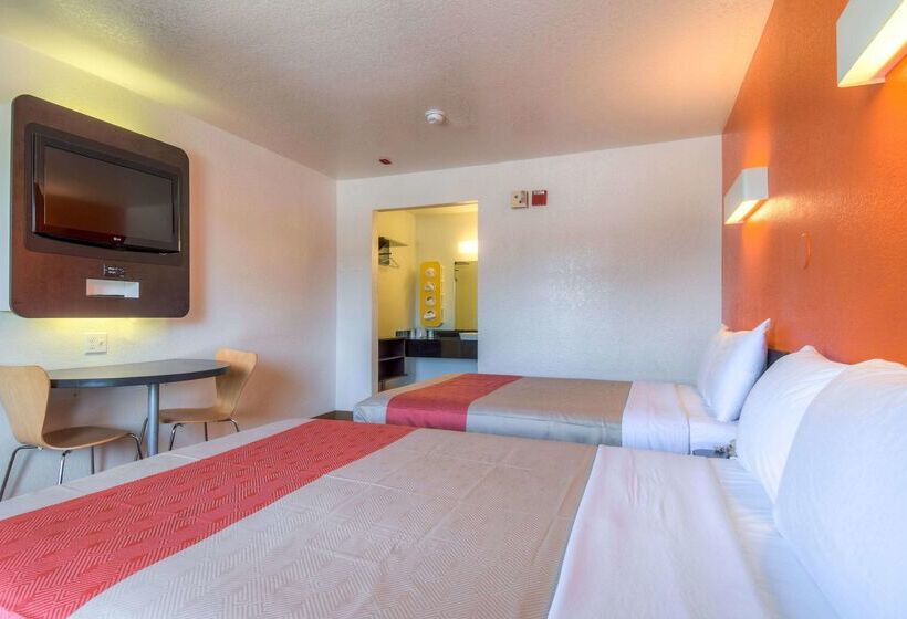 Motel 6 Chula Vista, Ca   San Diego