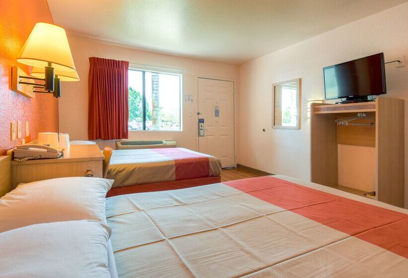 Motel 6el Cajon, Ca  San Diego