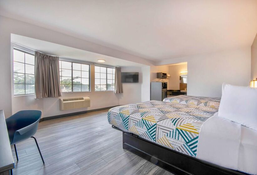 Motel 6marina, Ca  Monterey