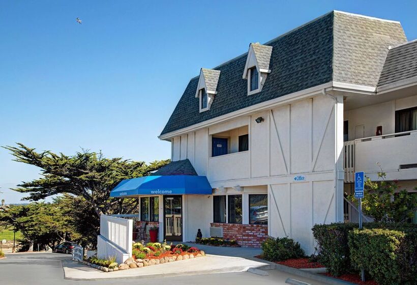 Motel 6marina, Ca  Monterey