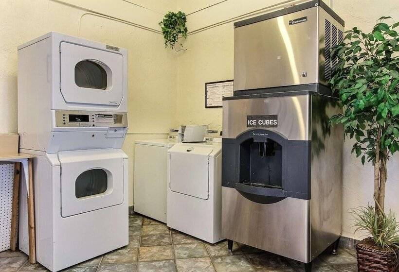 Motel 6marina, Ca  Monterey