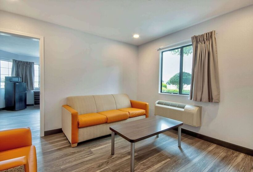 Motel 6marina, Ca  Monterey