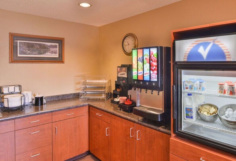 מוטל Americas Best Value Inn & Suites International Falls