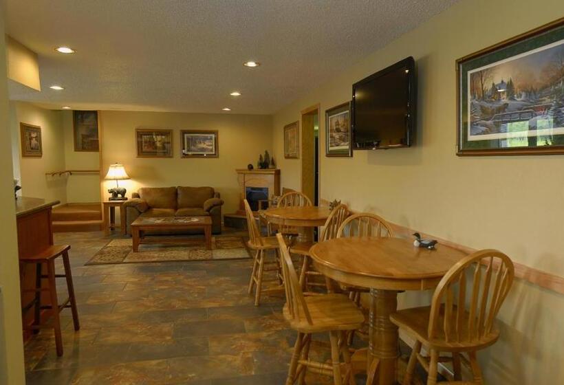 מוטל Americas Best Value Inn & Suites International Falls