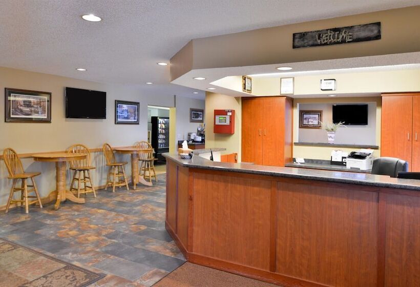 فندق على الطريق Americas Best Value Inn & Suites International Falls