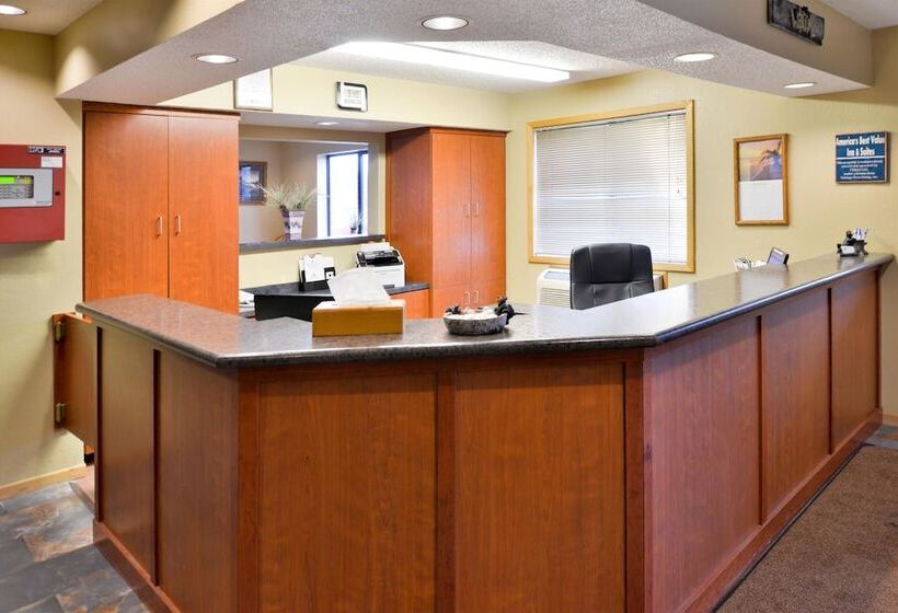 فندق على الطريق Americas Best Value Inn & Suites International Falls