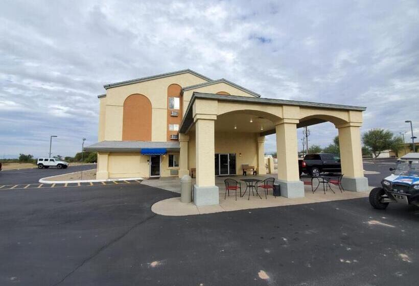 מוטל Americas Choice Inn & Suites